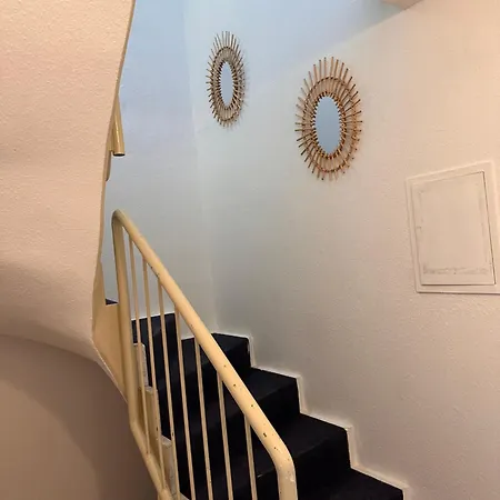 Airport Apartment